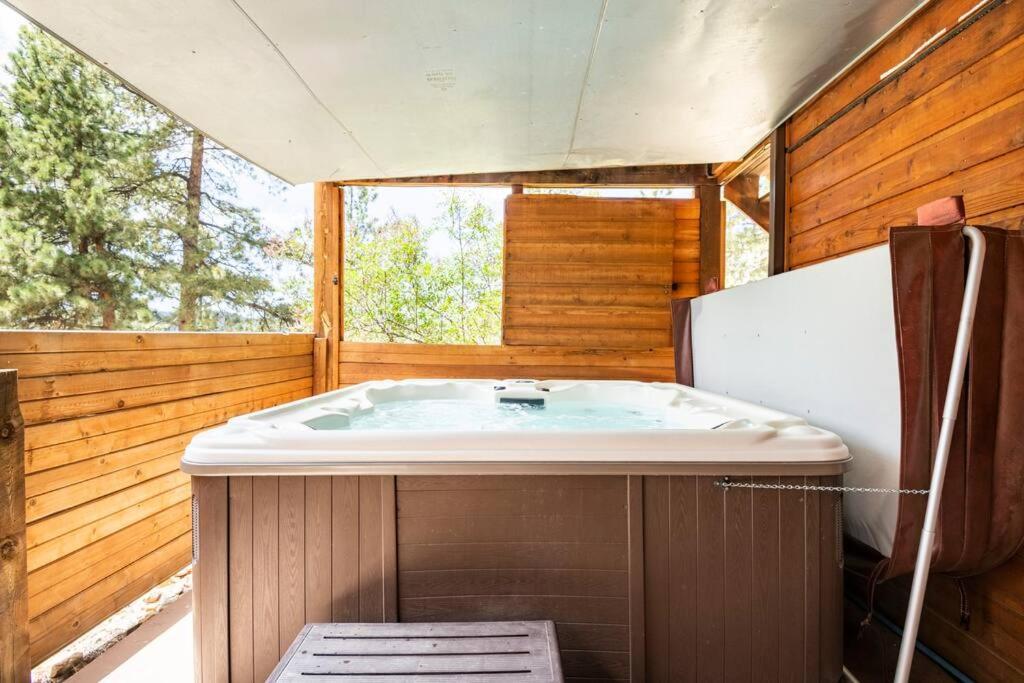 Private Hot Tub Overlooking Pikes Peak 伍德兰帕克 外观 照片